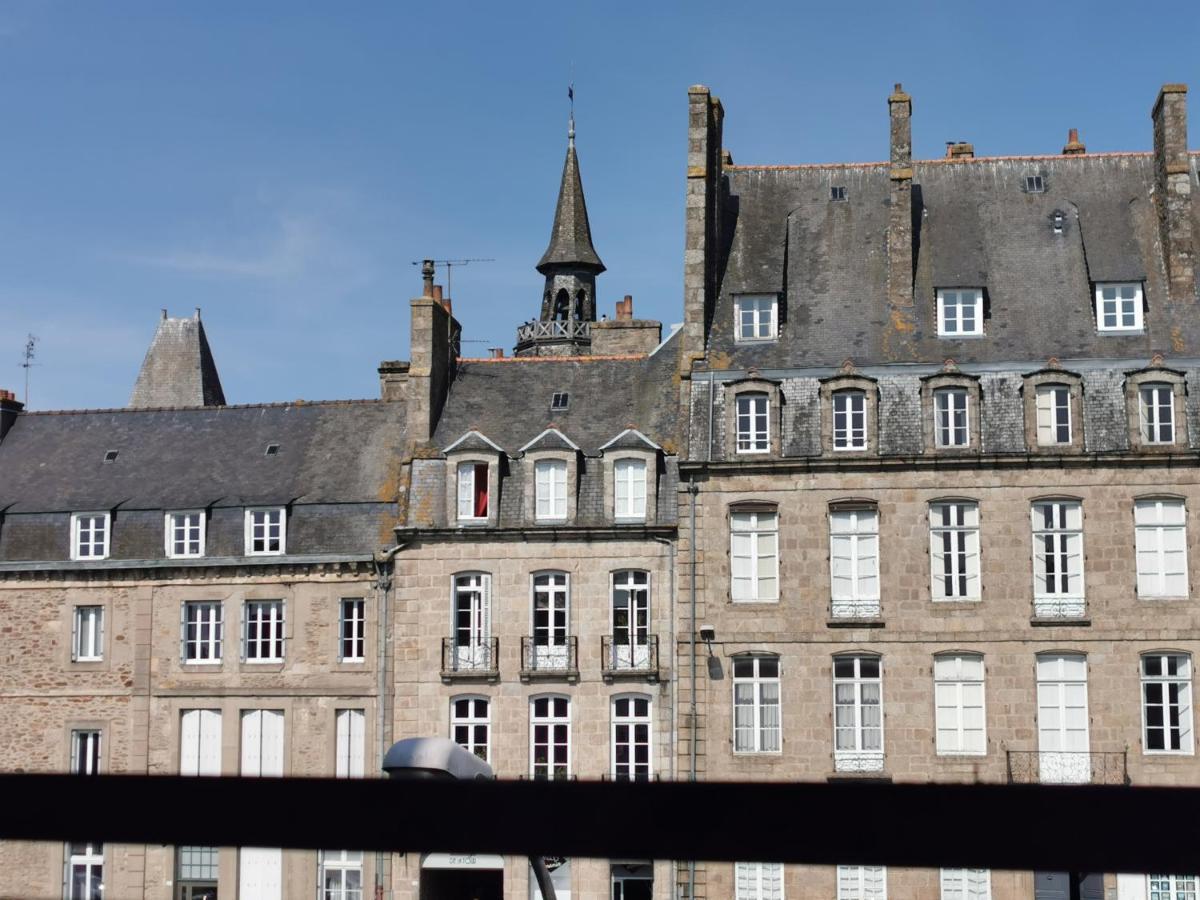 Les appartements du Marché Dinan Extérieur photo